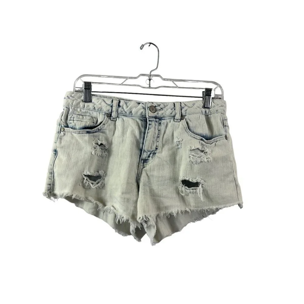 Atlard State Women's Distressed Shorts